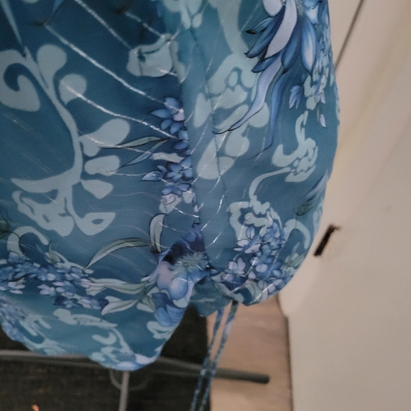 Size 18/20 Lane Bryant Top - Picture 3 of 4